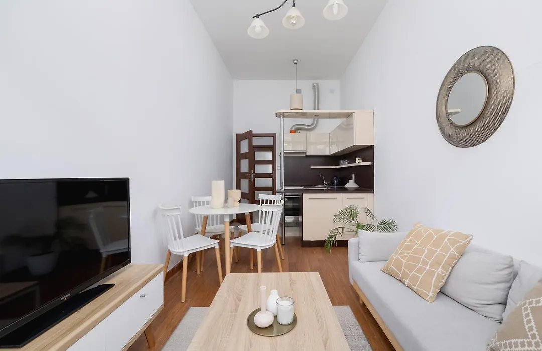 Silver Bliss - 1Br Apartment In The Old Town-1